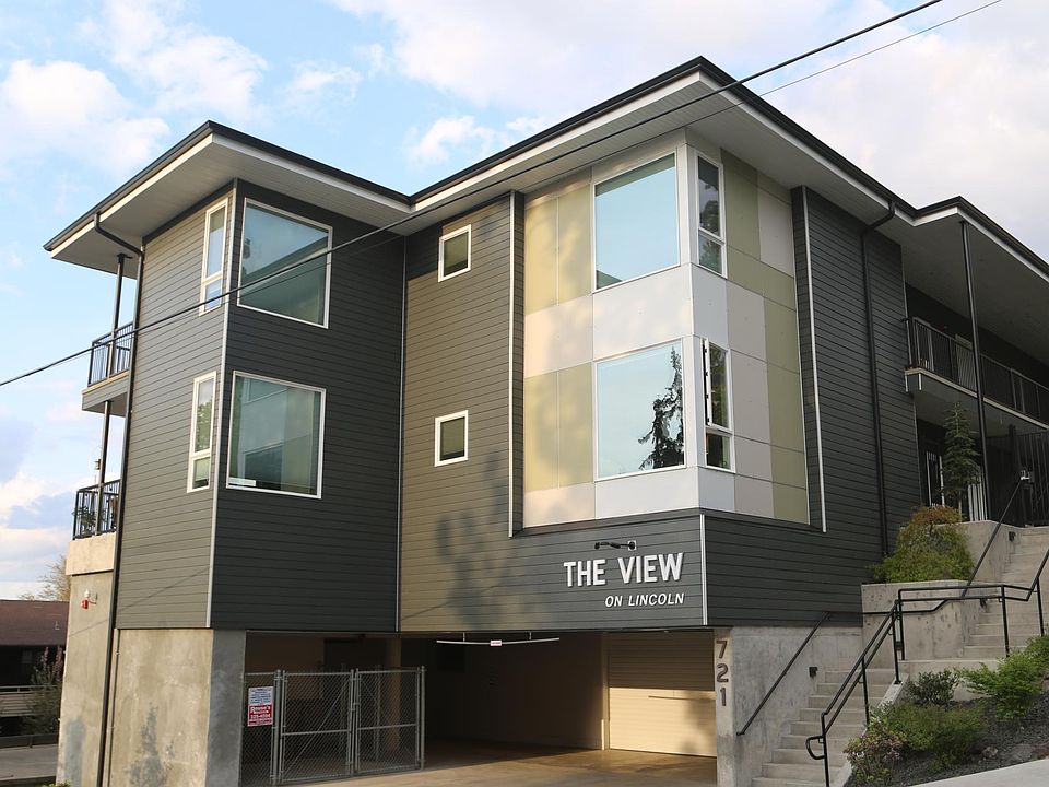 1st image of 721 S Lincoln St APT 8