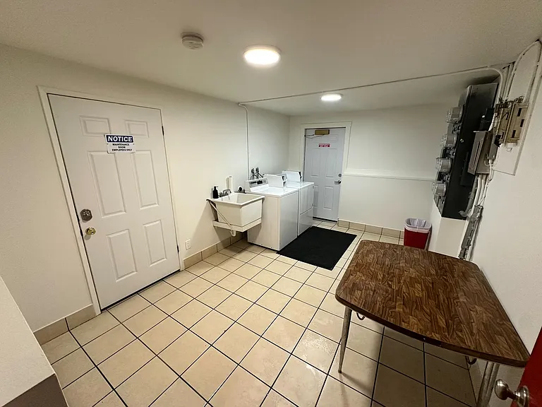 1723 W 8th Ave #5 — Photo 11