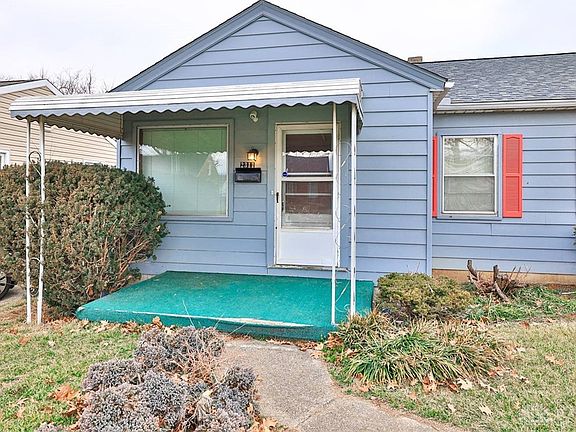 3rd image of 2311 Queen Ave