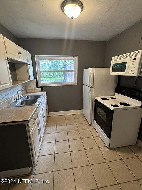 2nd image of 5202 107th St