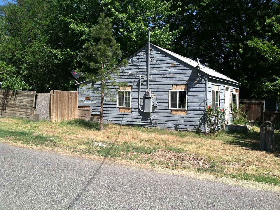 1st image of 912 Della Ave