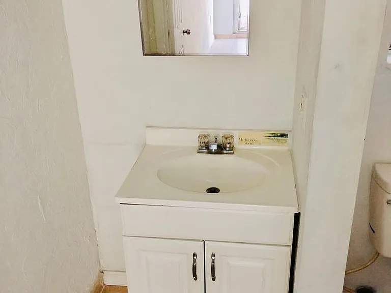 5038 & 5040 S Ridgewood Ave — Photo 11