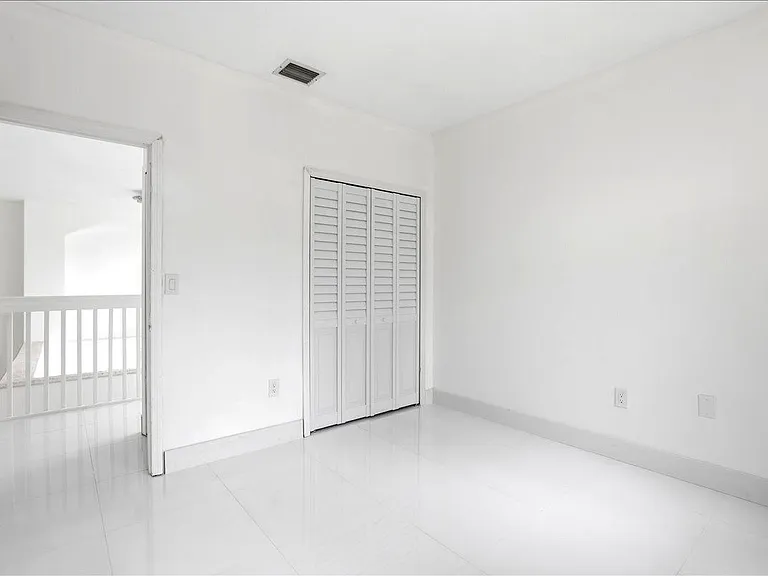 3802 SW 165th Ter — Photo 30