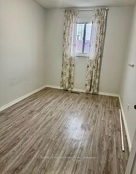 118 Sexton Cres — Photo 23