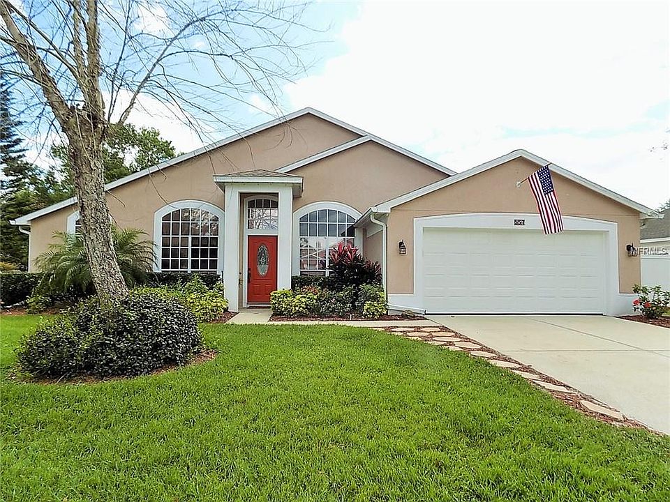 1st image of 557 Serenity Pl
