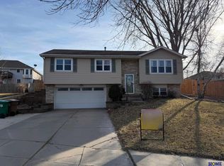 5241 S Bennington Pl, Lincoln, NE 68516