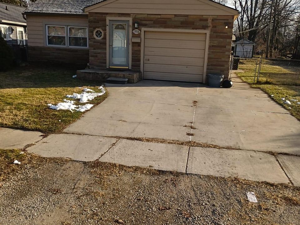 1st image of 15956 Dalby St