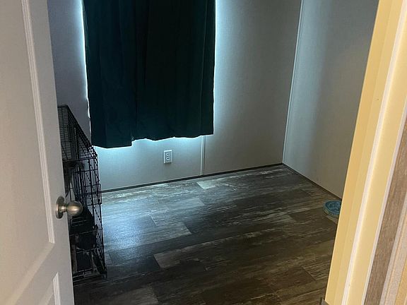 3rd image of 312 Noelle Dr