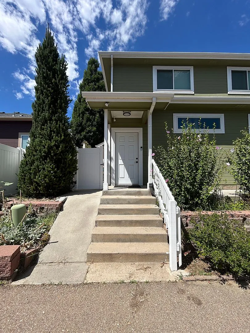 2 Bed 1 Bath Wonderful Carriage Apartment in Weld County! — Photo 1
