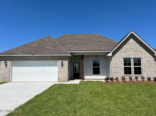 10305 Caroline Dr, Gulfport, MS 39503