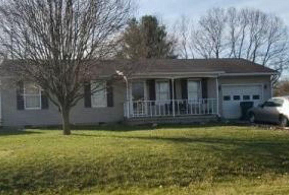 1st image of 69 Gordon Dr