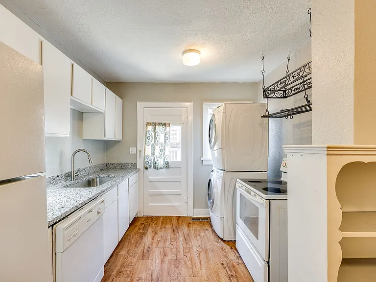 2835 NW 22nd St #2835 — Photo 11