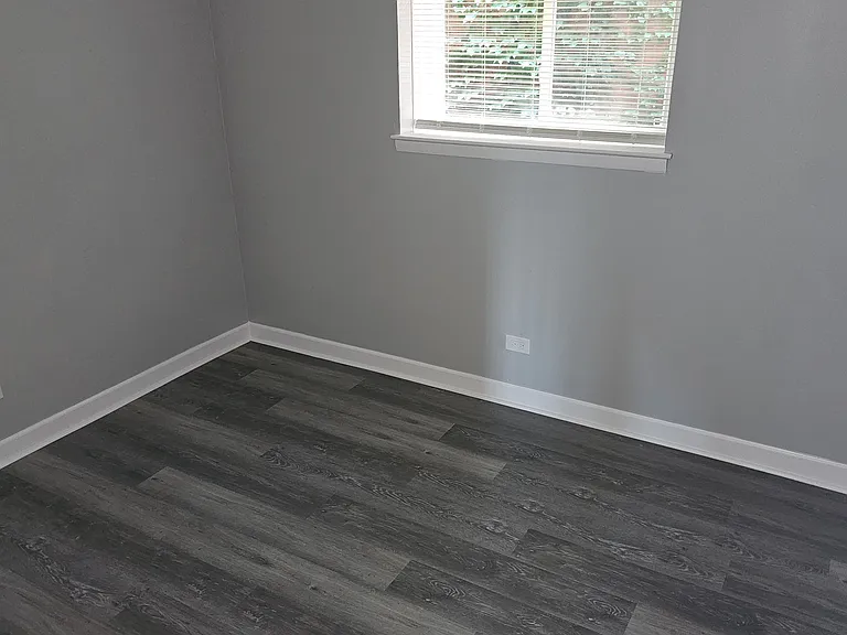 6929 Pershing Rd #5 — Photo 10