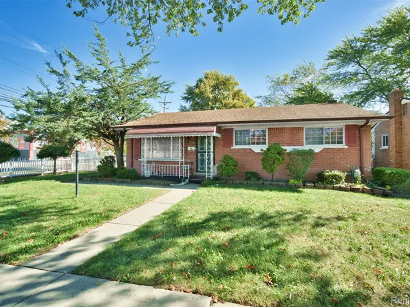 12130 Bloom St, Hamtramck, MI 48212