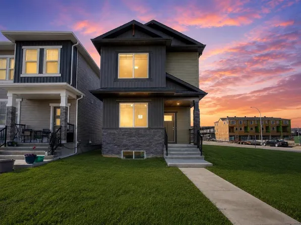 160 S Belvedere Park SE, Calgary, AB T2A 0M3