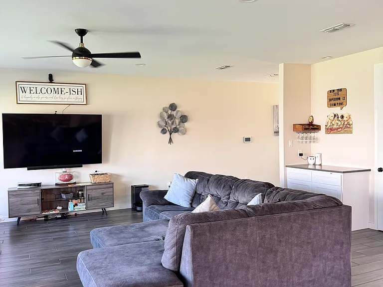 1322 Sambar Loop — Photo 9