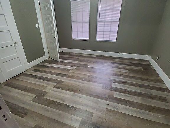 4th image of 2712 W Lloyd St