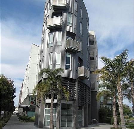2nd image of 888 7th St Unit 315