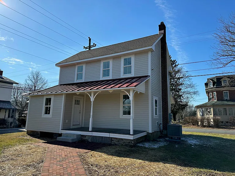 2 Dark Hollow Rd — Photo 3