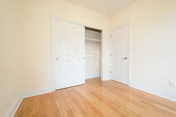 Rented by Brick&Mortar | media 32