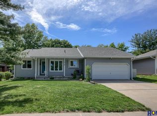 5015 Bunker Hill Rd, Lincoln, NE 68521