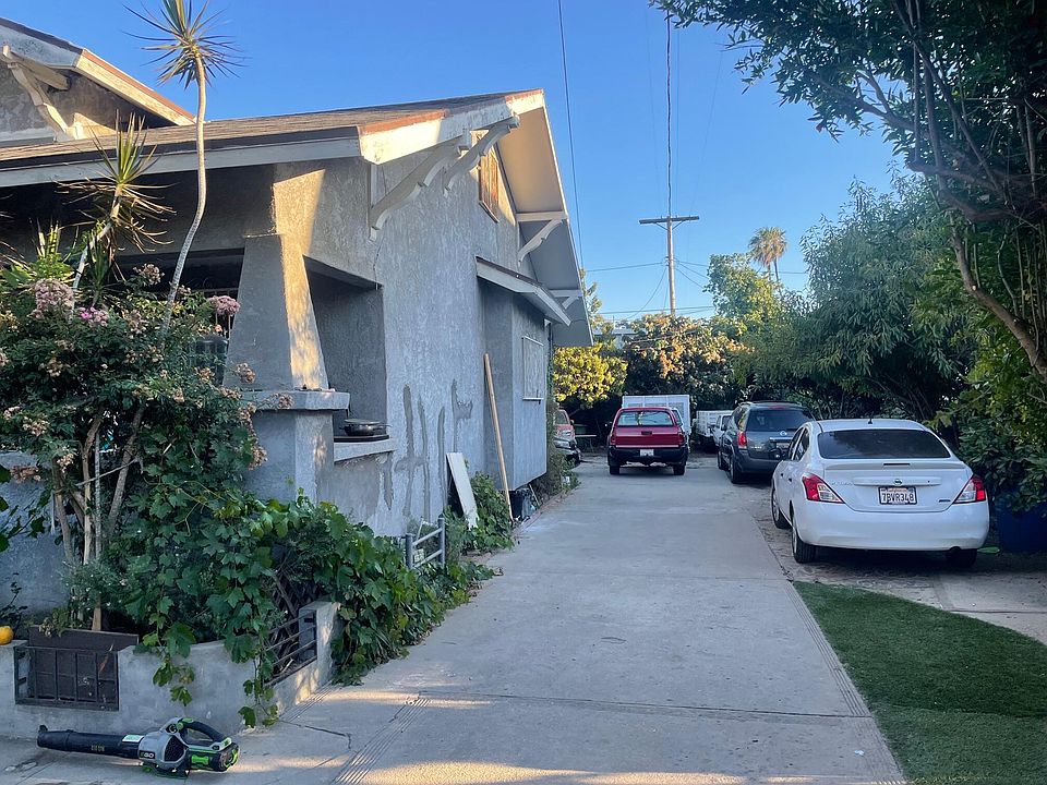 1536 E 33rd St, Los Angeles, CA 90011 | Zillow