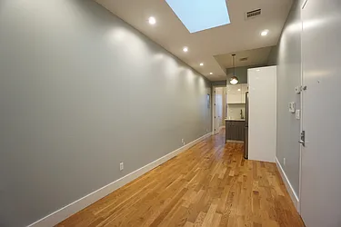 Rented by Rennit Inc.