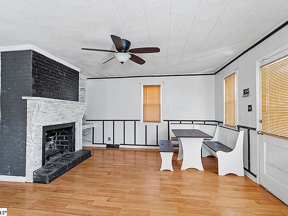 4th image of 437 Sugar Creek Rd