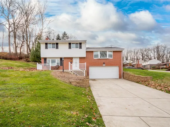 955 Vista Glen Dr, Bethel Park, PA 15102