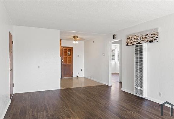 2nd image of 7033 Lacey Ave #7035