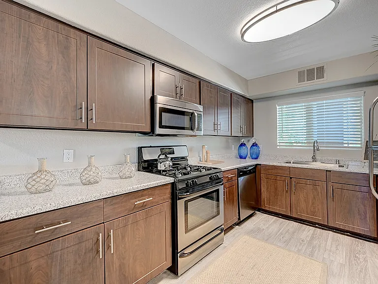 Falling Water Apartments — Photo 7