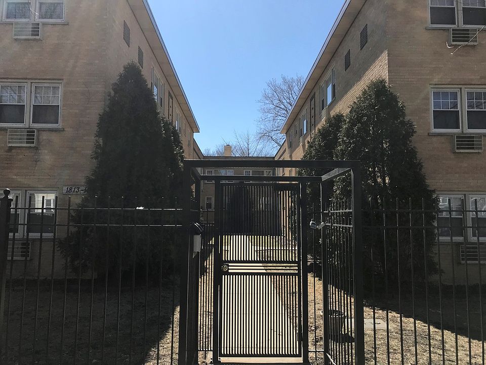 1st image of 1815 W Touhy Ave APT 1