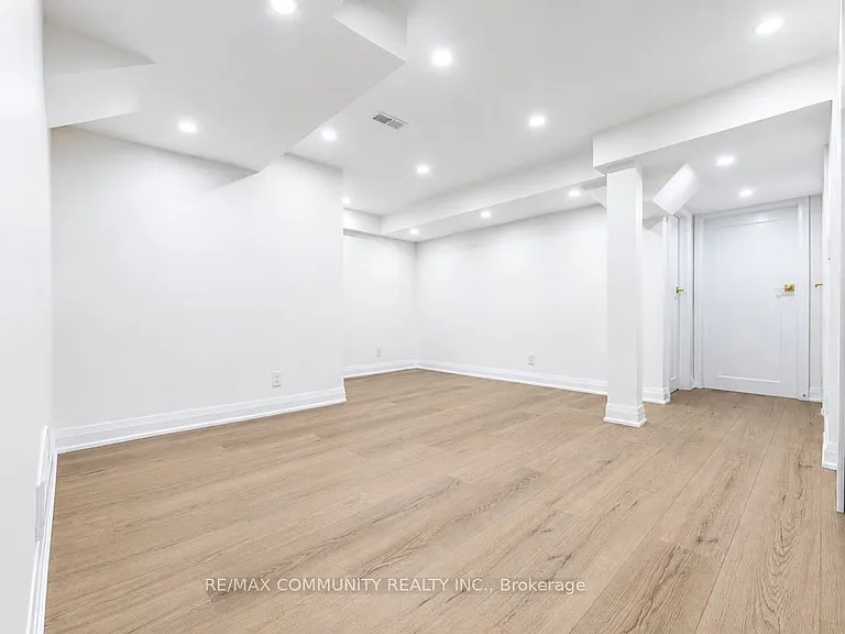 8 Capstan Ct #BASEMENT — Photo 4