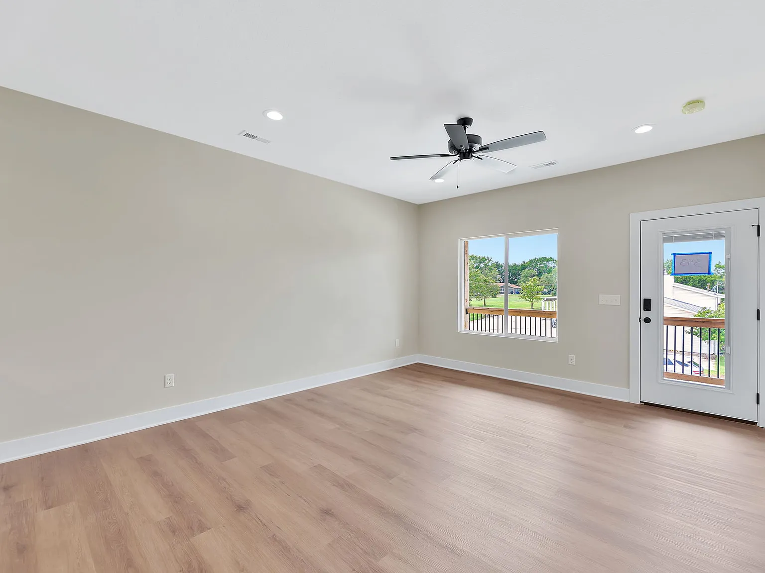325 Turnpike Rd — Photo 4