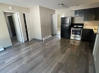 417 N Washington Ave APT 6, Waukesha, WI 53188