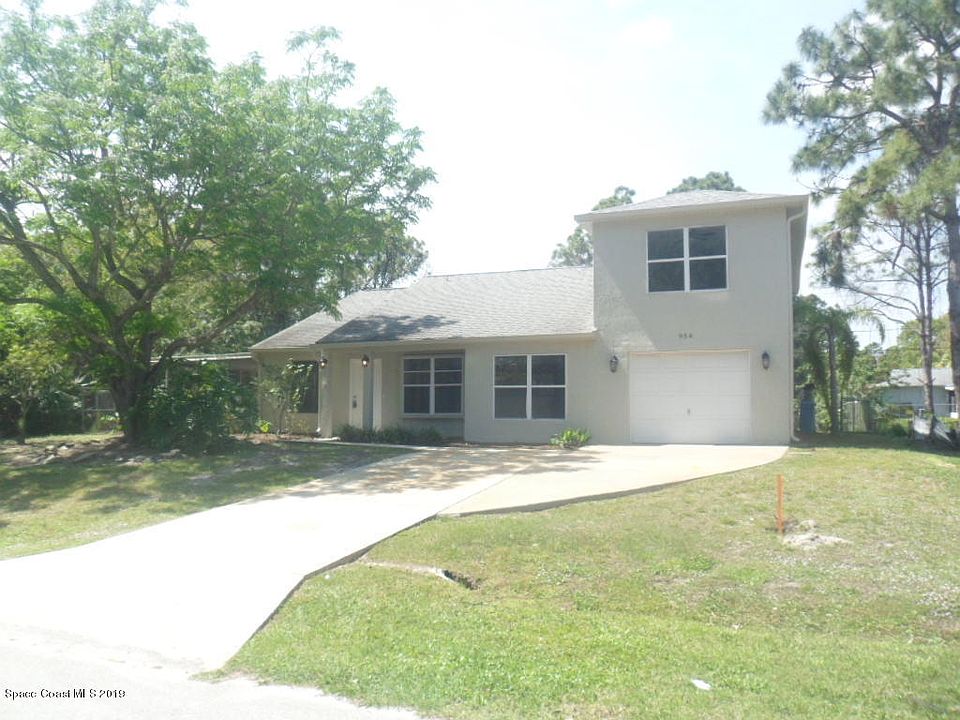 1st image of 954 Aurelia Ave SE