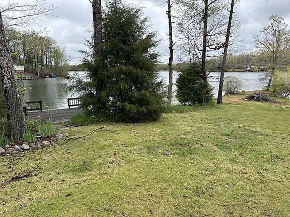 5th image of 255 Grand Valley Dr
