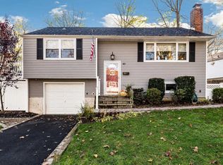 43 Ripley Dr, Northport, NY 11768