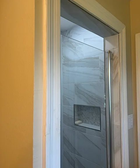 6221 Maplewood Dr — Photo 10