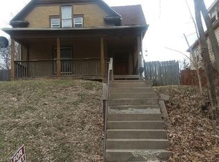 907 25th St, Moline, IL 61265