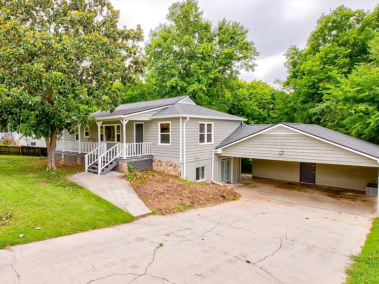 1301 Glenoaks Dr — Photo 24