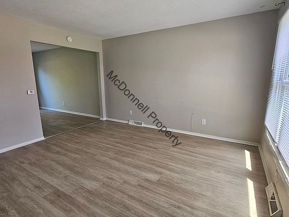 2nd image of 4018 N Elsie Ave
