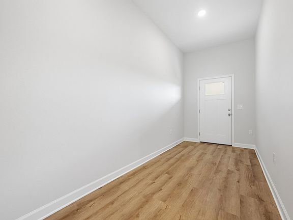 5th image of 6116 Mildreds Way