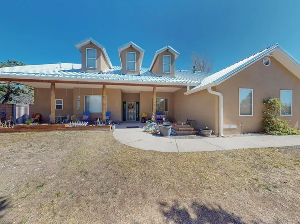 11 Paige Ct, Tijeras, NM 87059