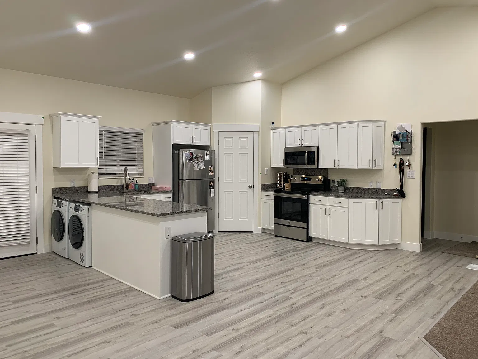 3 bed, 1700 sqft, $2,200 — Photo 4