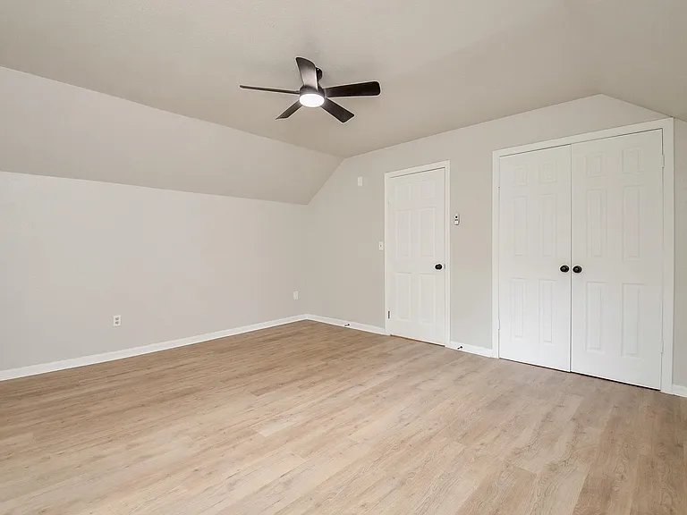 9903 Bromel Station St — Photo 23