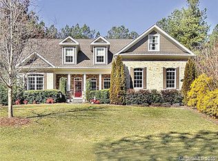 2243 Capes Cove Dr, Sherrills Ford, NC 28673
