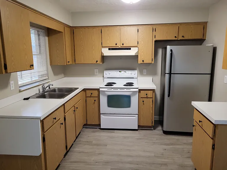 20 New Florida Ave — Photo 4