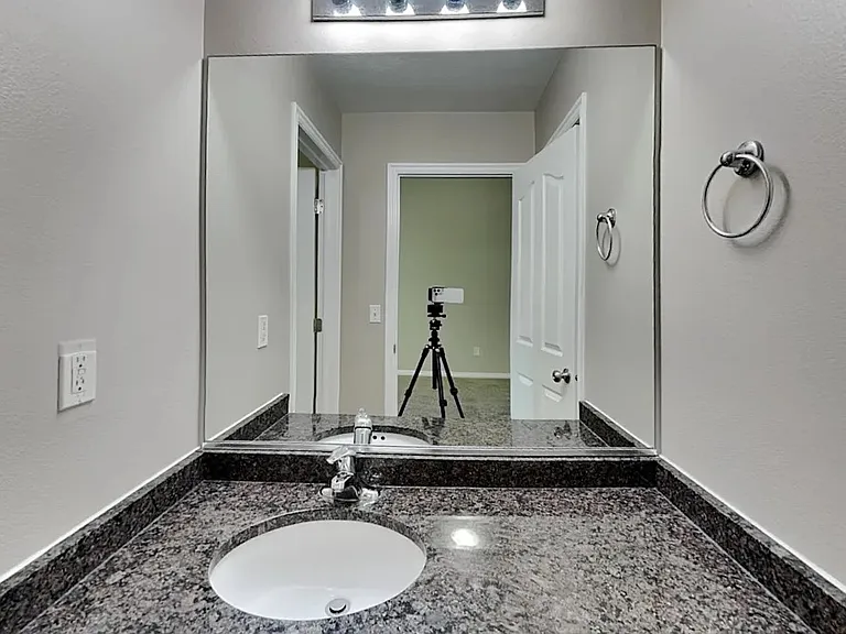 4577 W Mina Deoro Dr — Photo 7