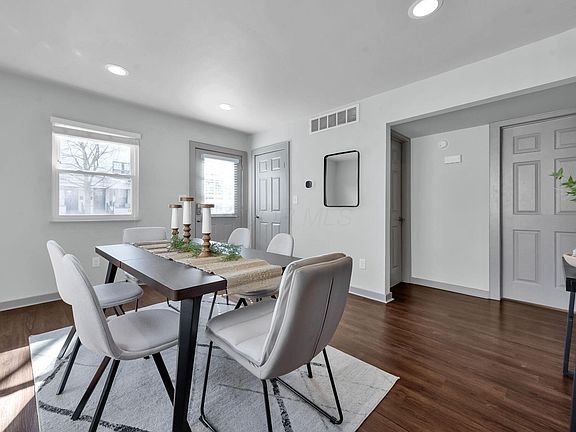 5th image of 380 W 2nd Ave